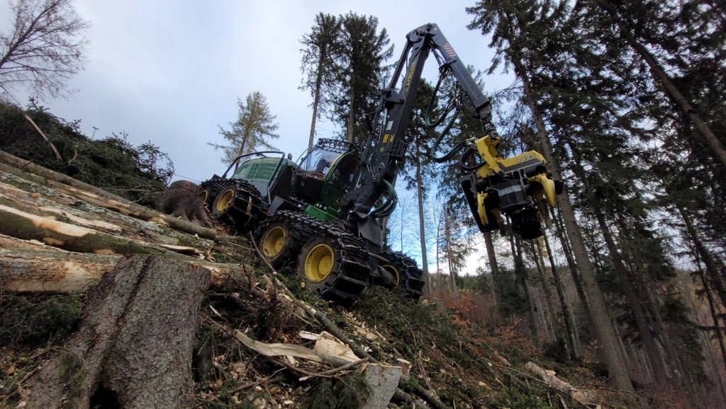 Forstbetrieb Patrik Nachbur, Switzerland